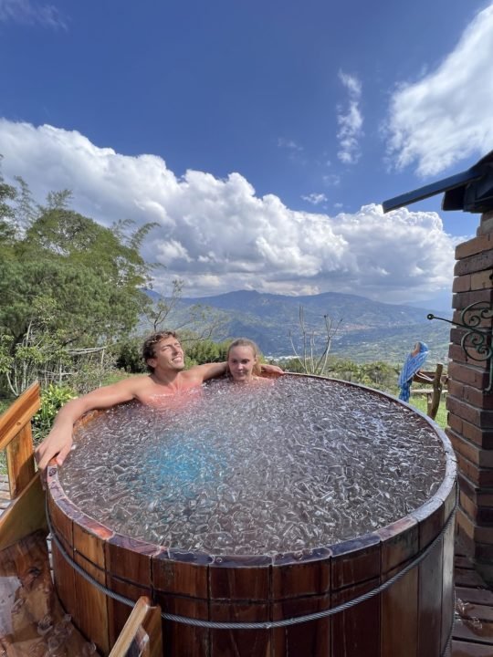 Couple doing an Ice bath Medellin