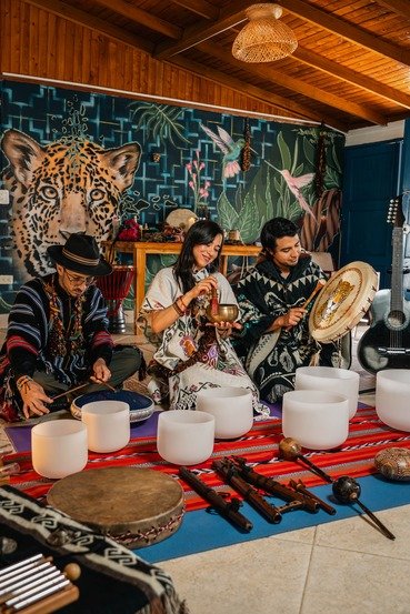 ayahuasca feeling lost vanessa and team sound healing harmonica retreat colombia